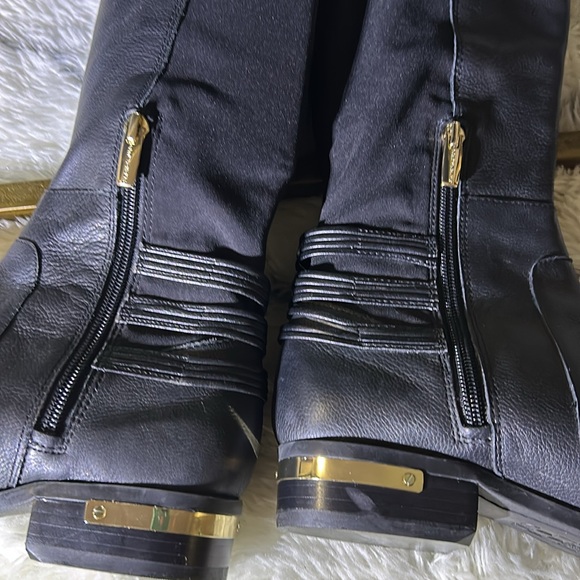 Vince Camuto Over the Knee black boot. Excellent condition - Picture 5 of 7